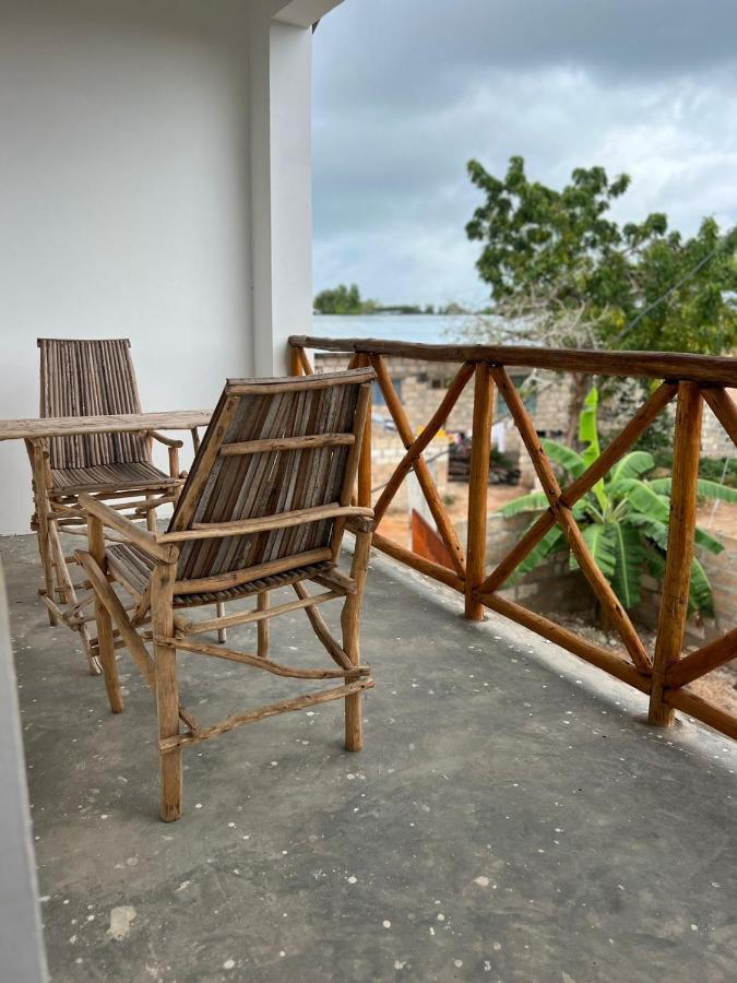 Mbuyuni Lodge Нунгви Экстерьер фото