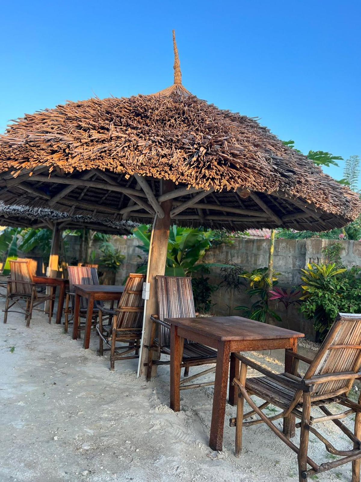 Mbuyuni Lodge Нунгви Экстерьер фото